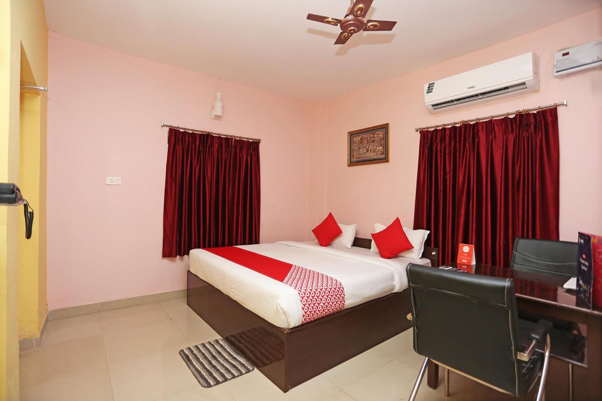 Hotel Grand Paradise Bhubaneswar Exterior foto