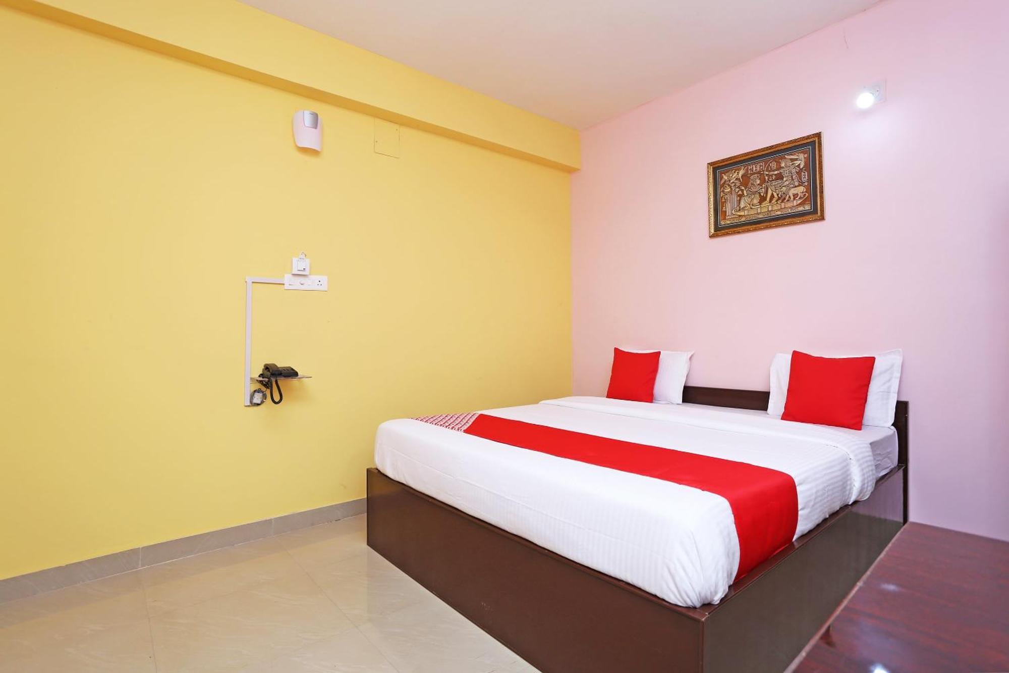 Hotel Grand Paradise Bhubaneswar Exterior foto